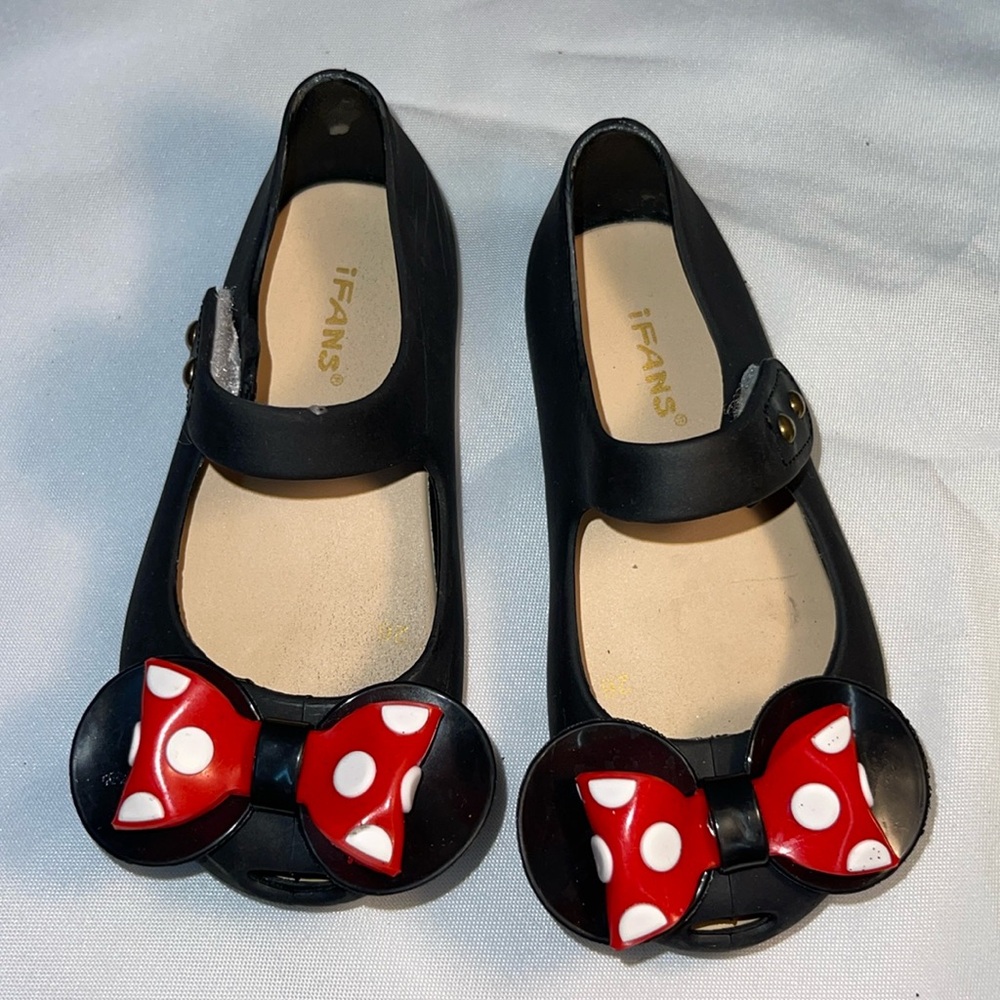 Minnie Mouse jelly Mary Jane’s, size 8